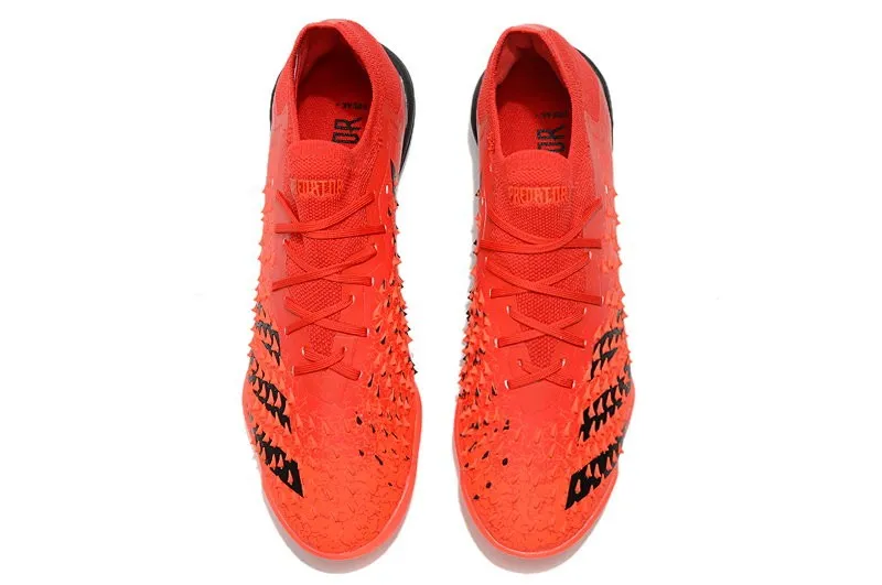 Adidas Predator Freak.1 Low TF Meteorite - Red / Black
