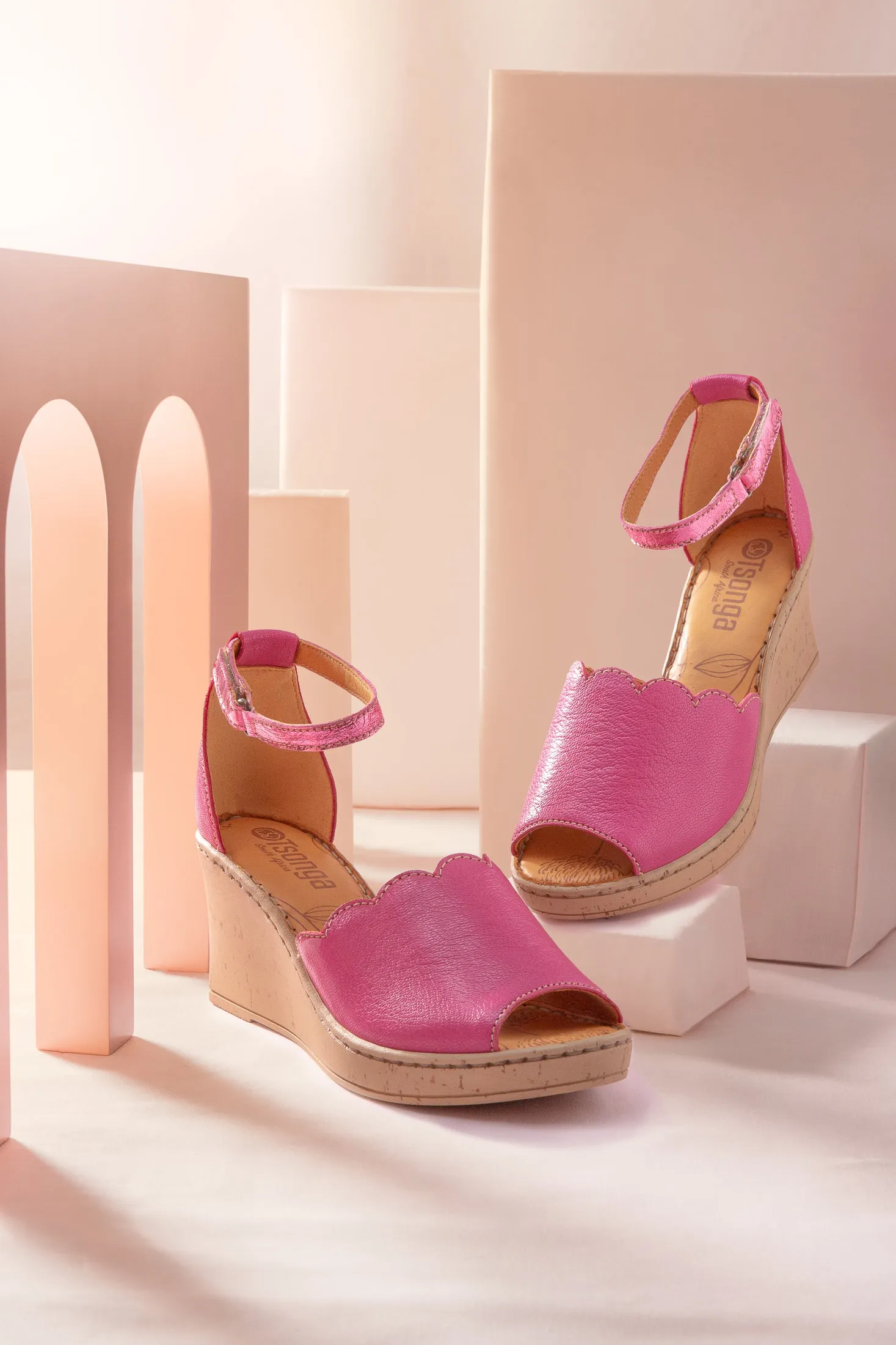 Adowa Wedge - Aurora (Pink)