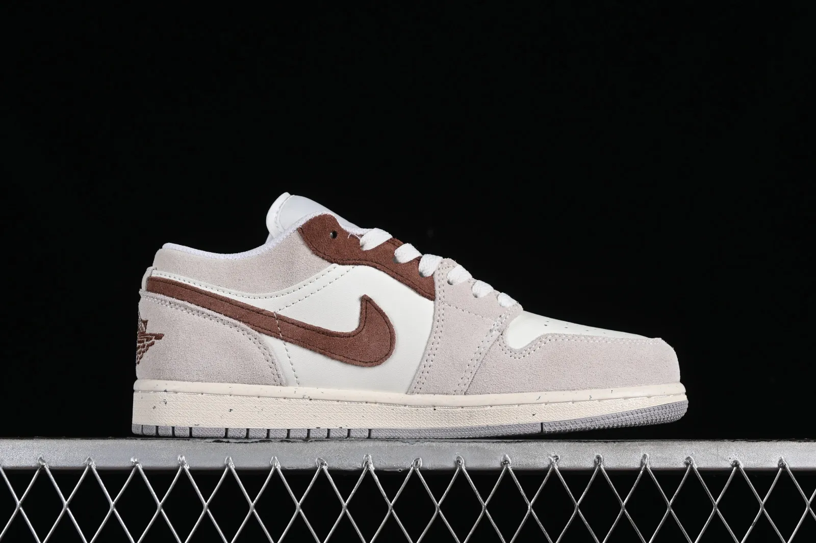 Air Jordan 1 Low Light Brown Archaeo Brown Sail Neutral Grey HF1567-200