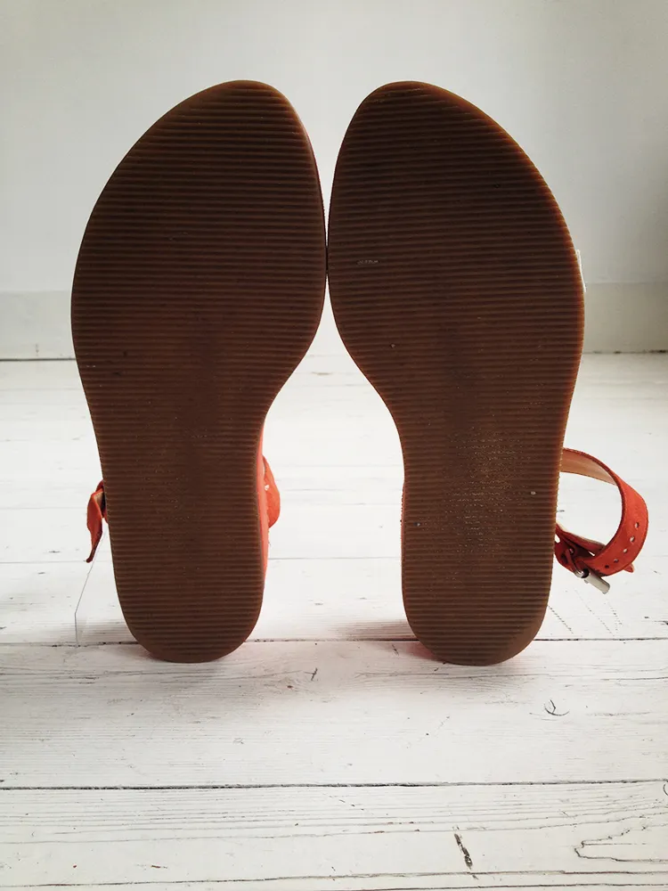 Ann Demeulemeester red flatform sandals (39) — spring 2004