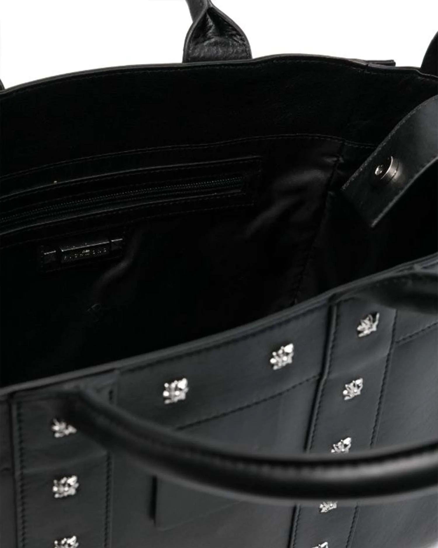 Bag with studs and logo