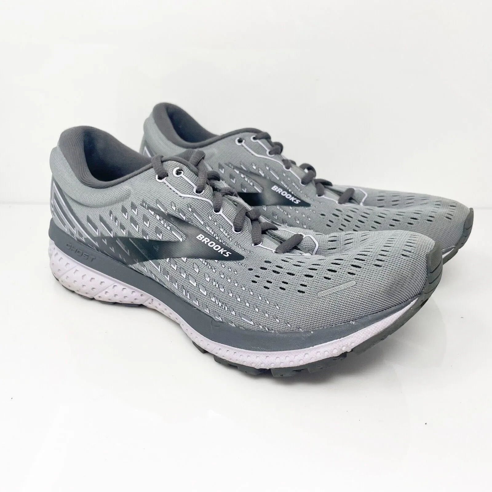 Brooks Womens Ghost 13 1203381B084 Gray Running Shoes Sneakers Size 8.5 B