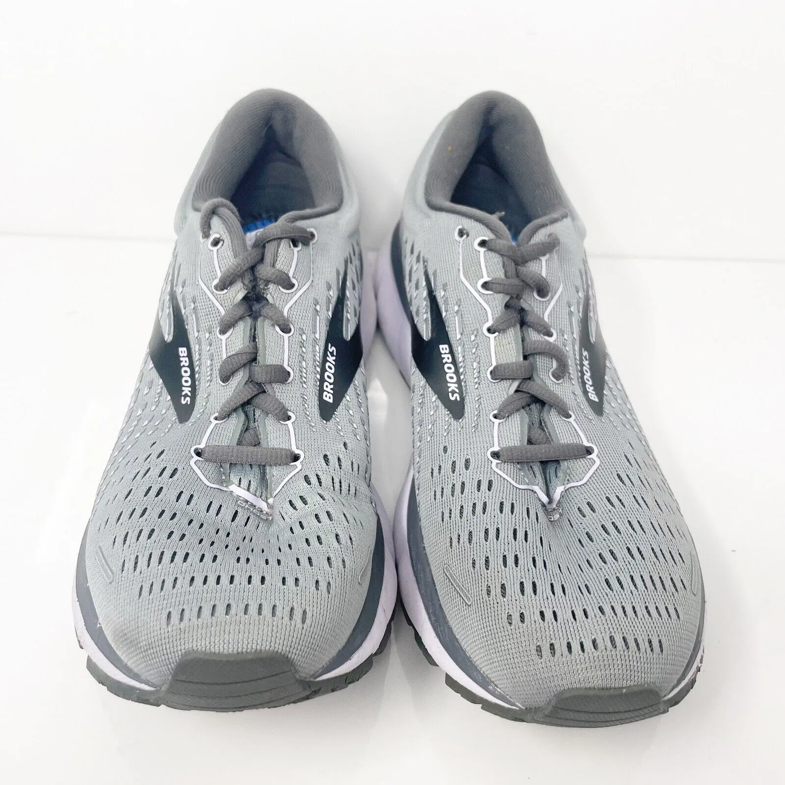 Brooks Womens Ghost 13 1203381B084 Gray Running Shoes Sneakers Size 8.5 B