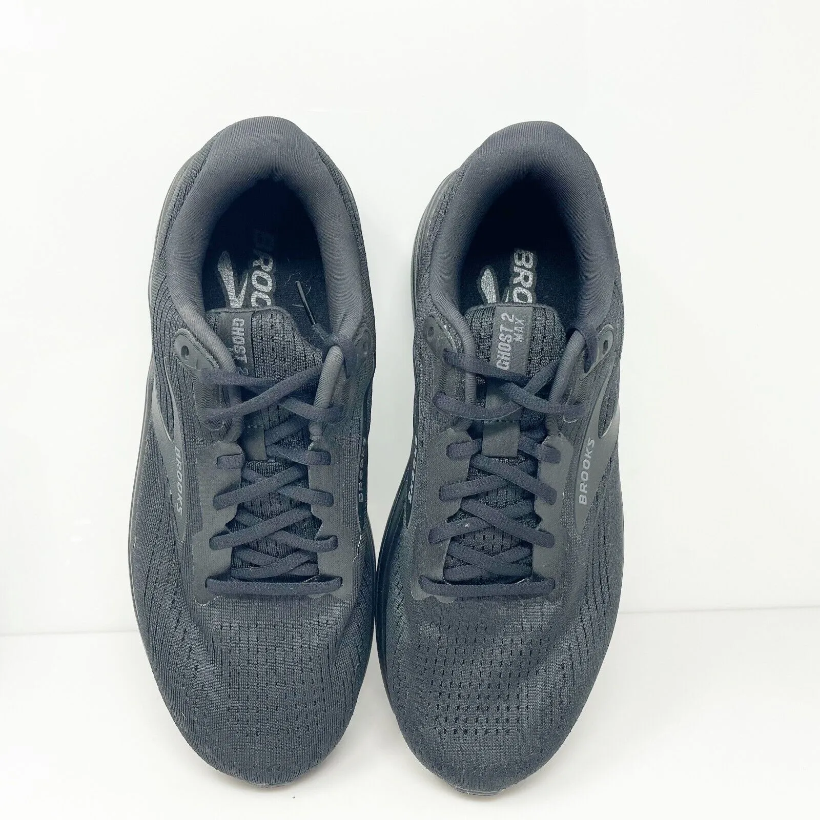 Brooks Womens Ghost Max 2 1204202E020 Black Running Shoes Sneakers Size 11.5 2E