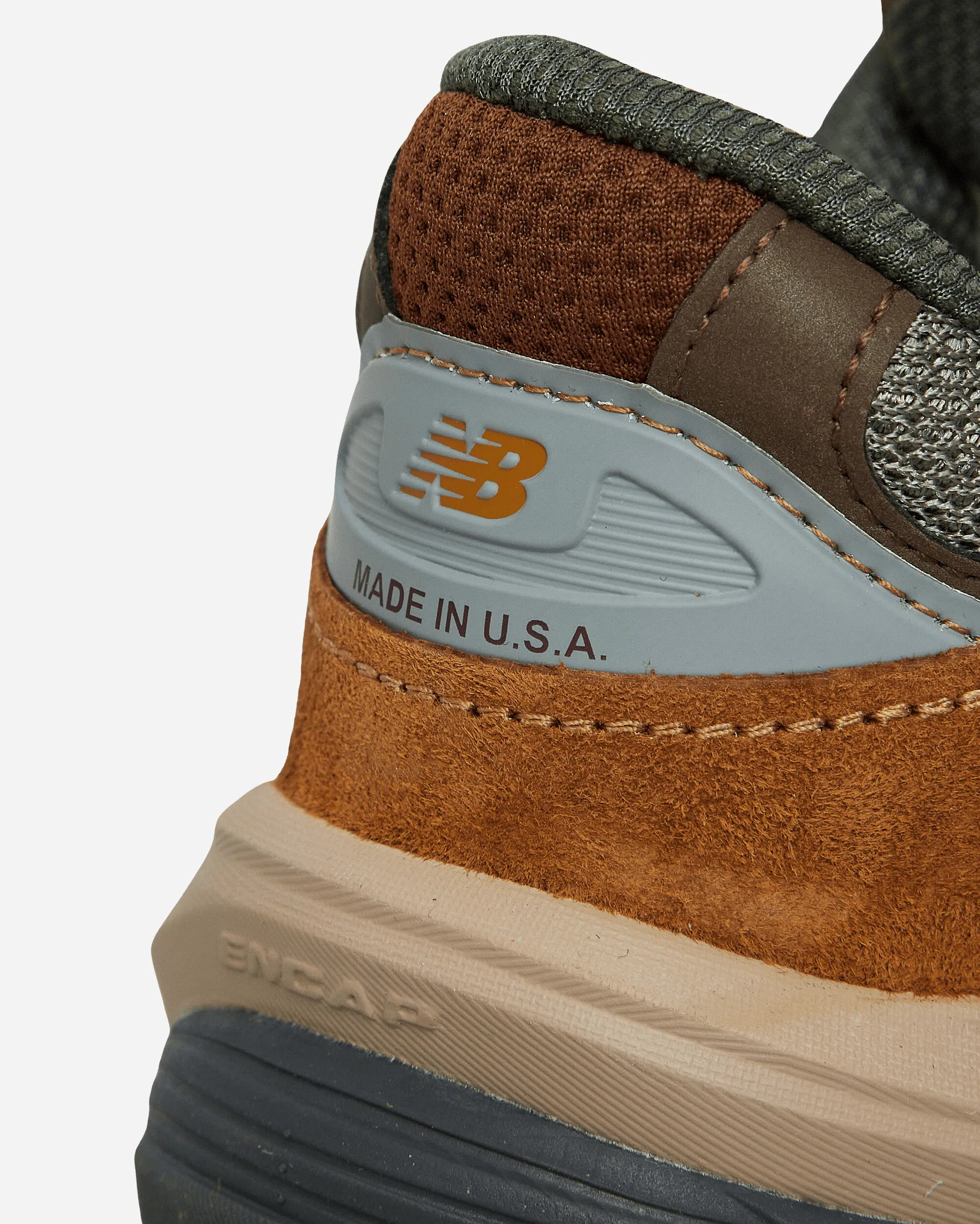 Carhartt WIP MADE in USA 990v6 Sneakers Workwear / Sea Salt