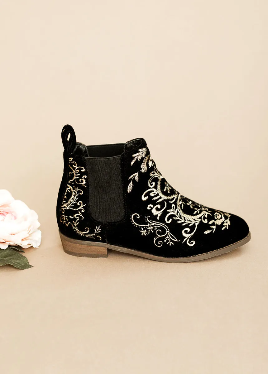 Chelsey Boot in Black