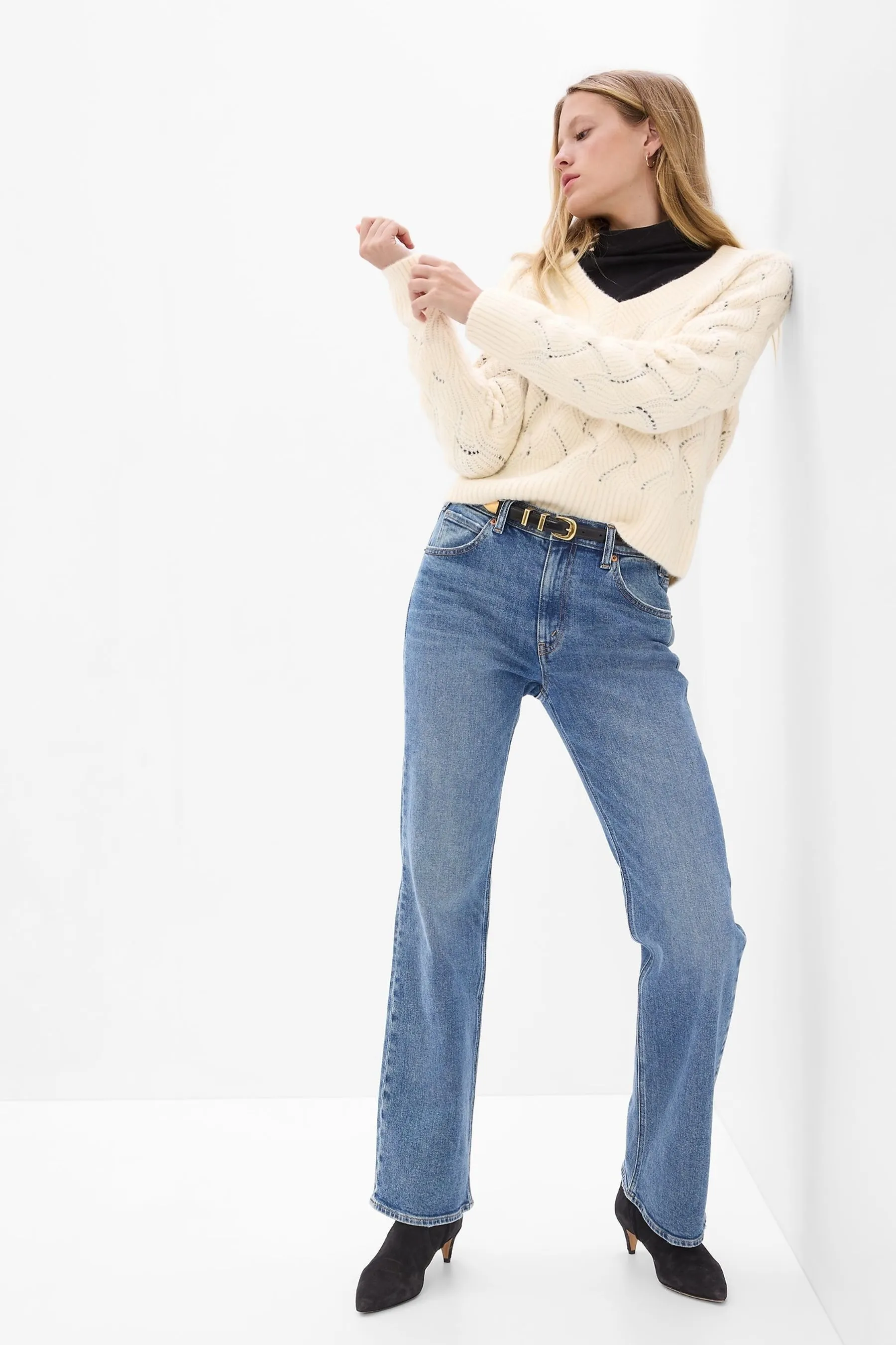 Cream V-Neck Jumper