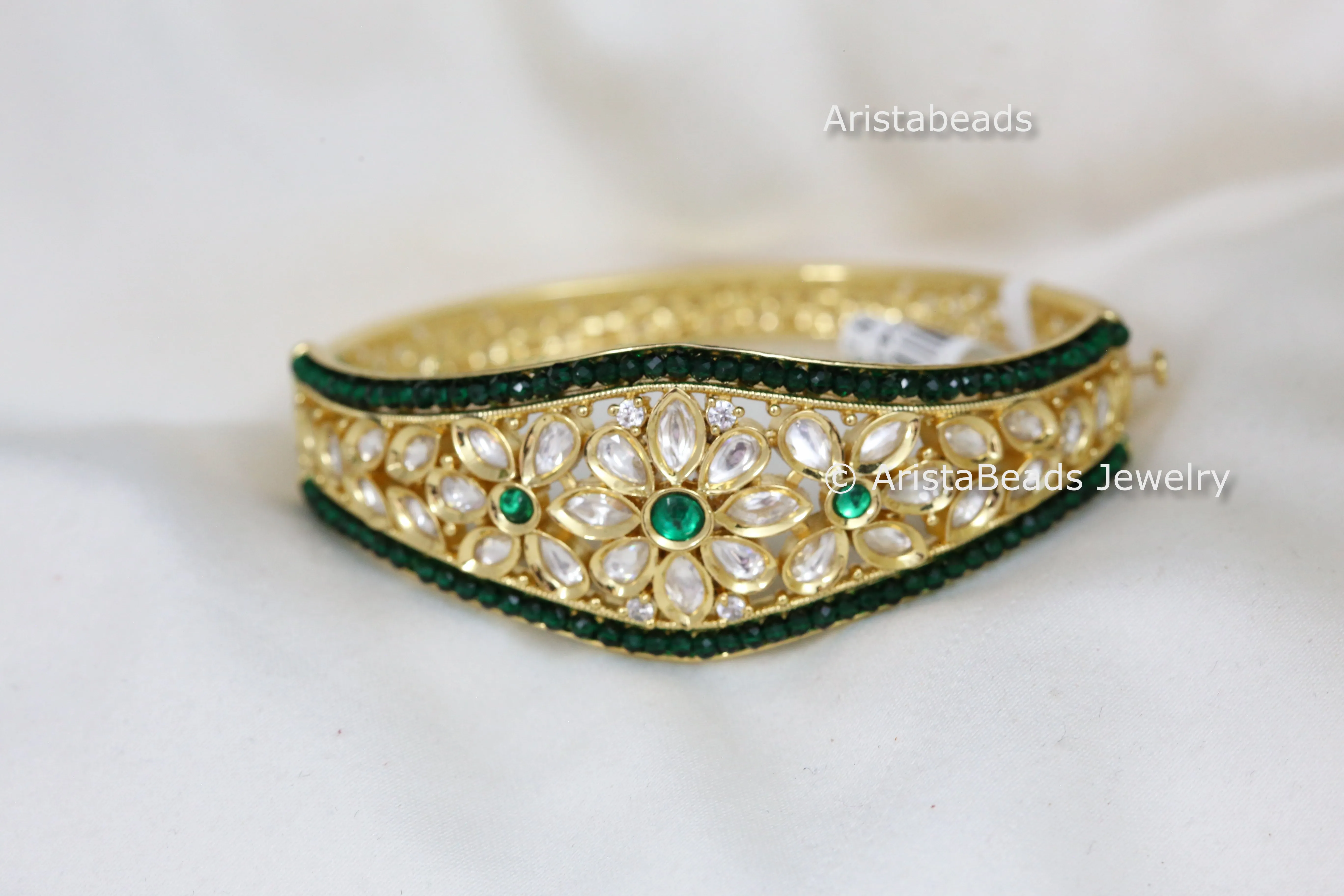 Dainty Foil Kundan Bracelet - Green