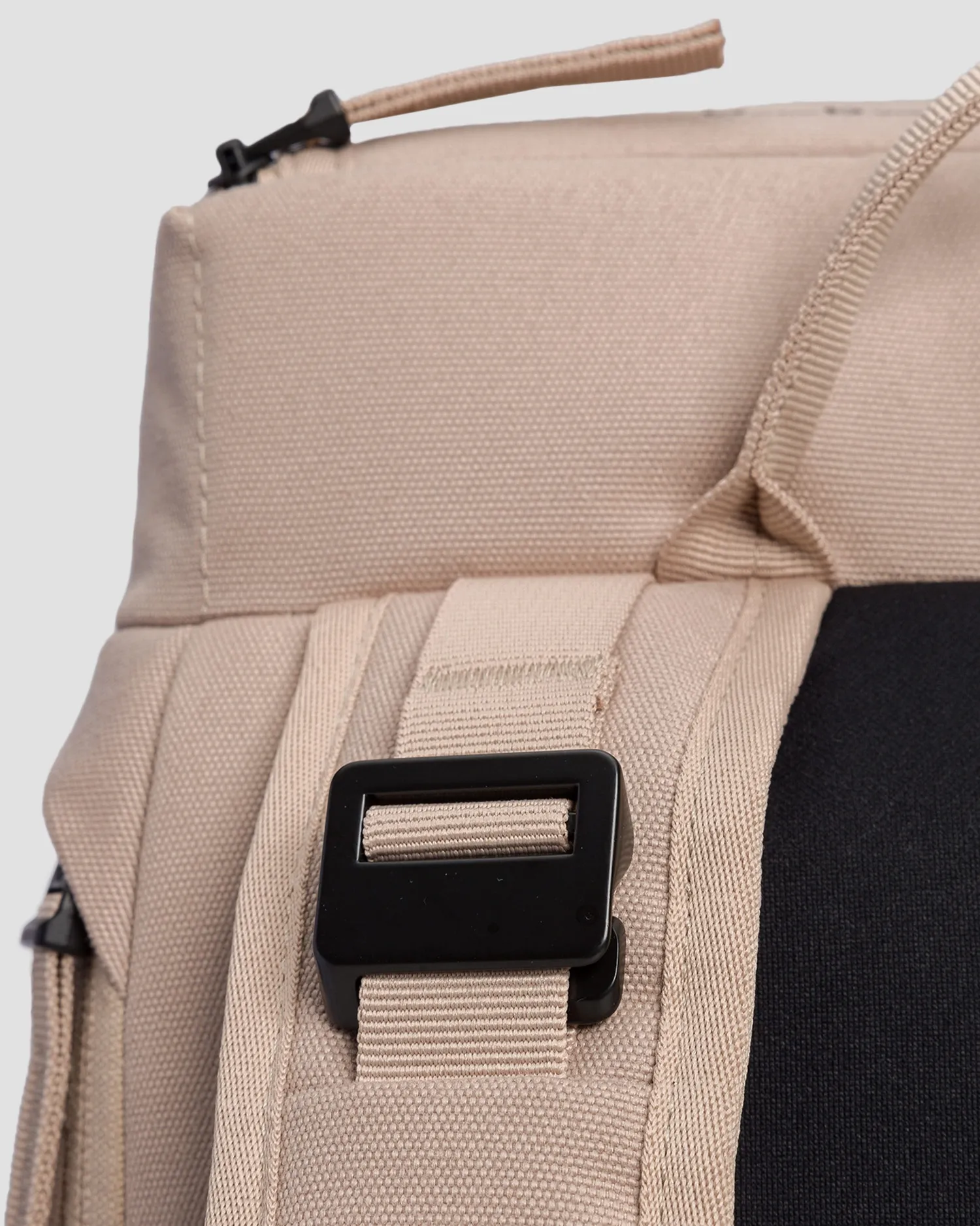 Db Hugger Backpack 30L 1000176101501-1015