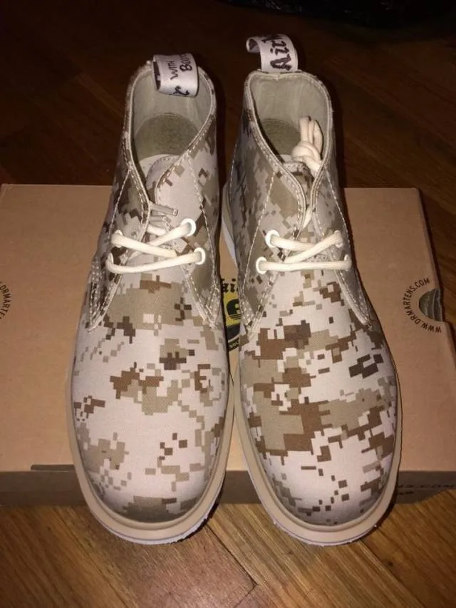 Dr. martens nixon desert camo boot men 8 new.supreme.nike.ds