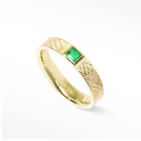 Emerald 18k Yellow Gold Ring