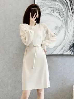 French niche design knitted dress 2023 early autumn new women's style temperament waist slimming sweater skirt
