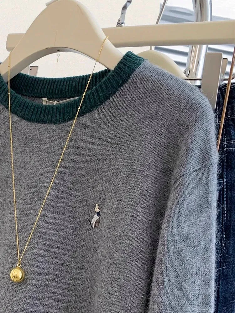 Gray round neck pullover sweater for women in autumn and winter, 2024 new loose and lazy style knitted sweater top for outer wea