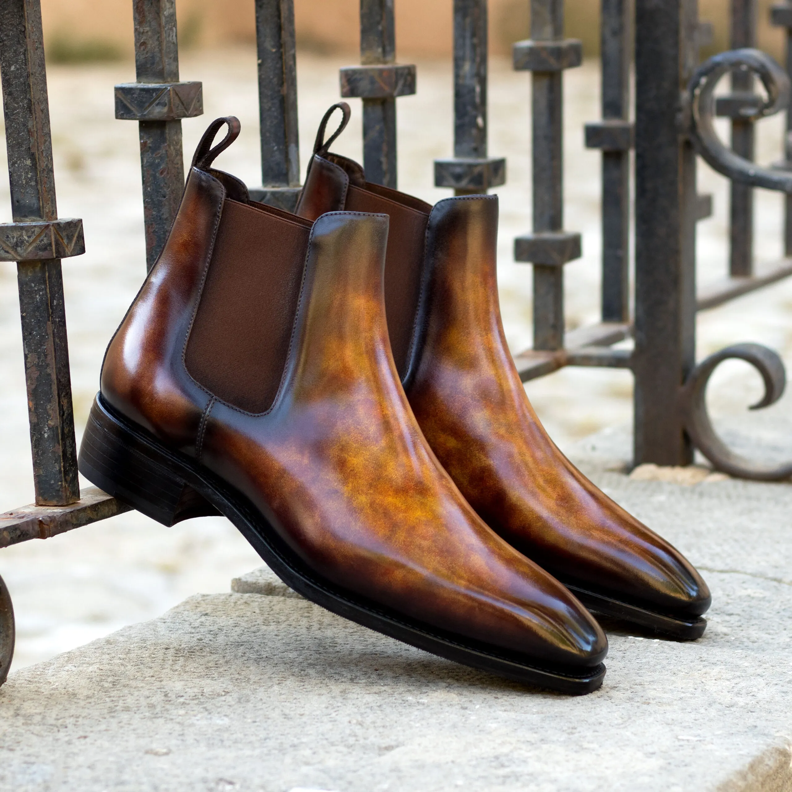 --Hand Made Patina Chelsea Boot Classic-
