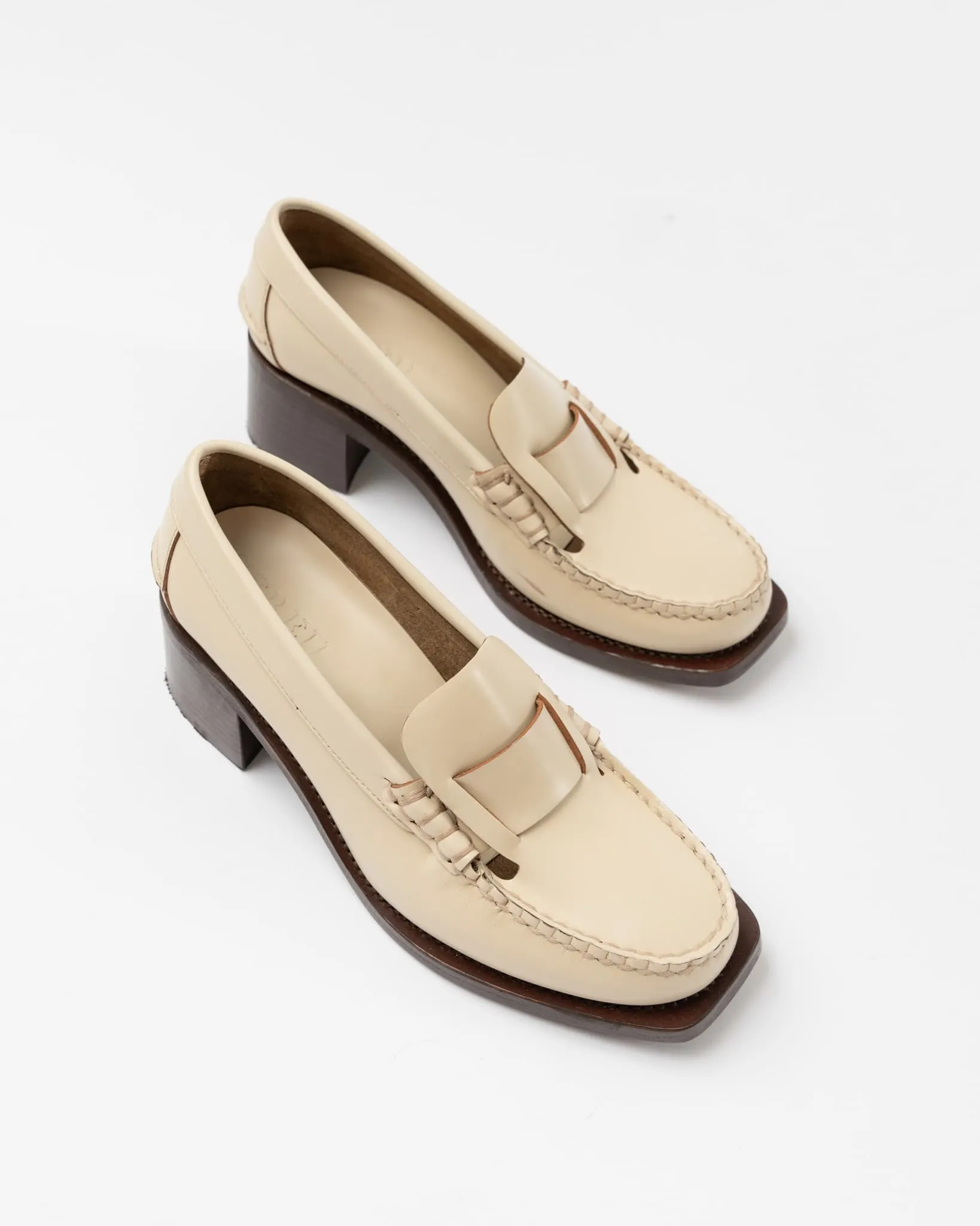 Hereu Sineu Heeled Loafer in Custard