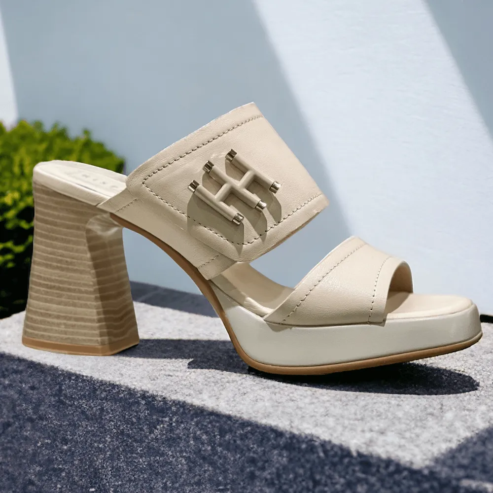 Hispanitas 243354 Cream Platform Heeled Mules