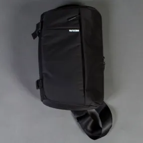 Incase DSLR Sling Pack - Nylon (black)