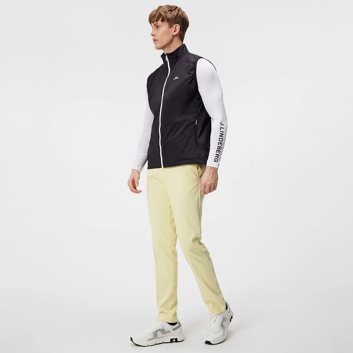 J.Lindeberg Men's Ash Light Packable Golf Vest