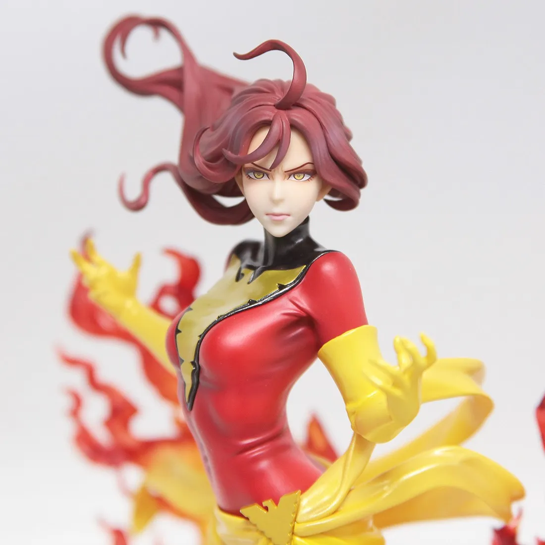 Kotobukiya Marvel Dark Phoenix Rebirth Bishoujo Statue (red)