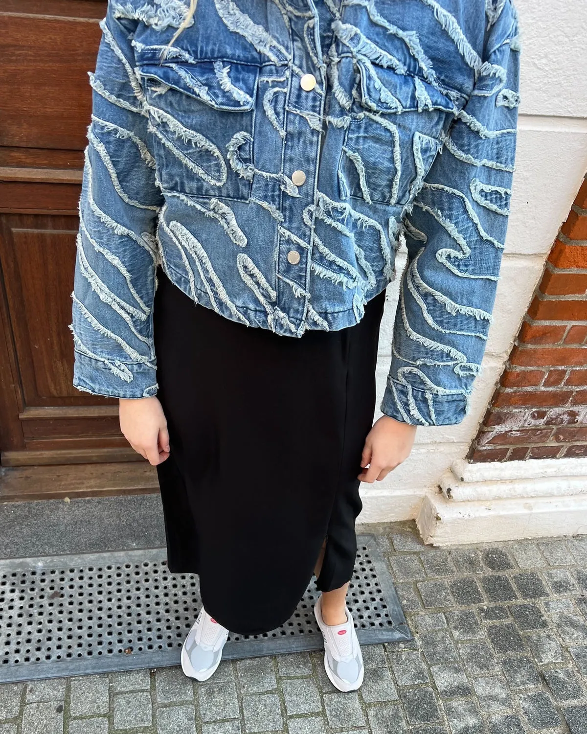 Larisa Short Jacket - Frayered Denim Blue