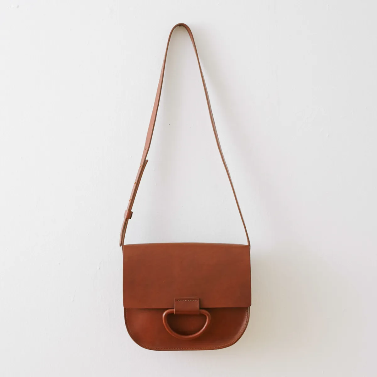 logan bag - saddle brown