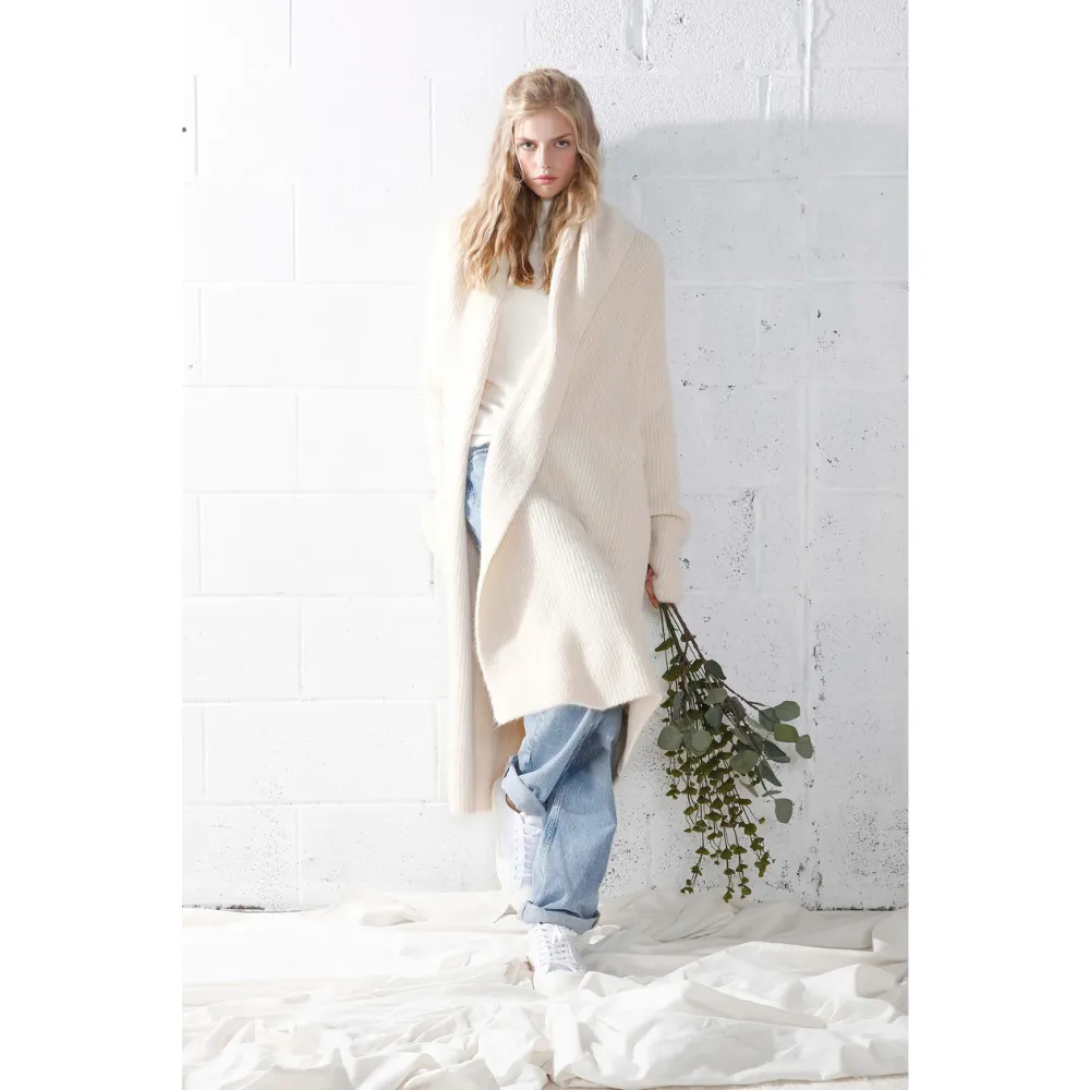 Look By M Collared Ivory Long Cardigan (Women's)