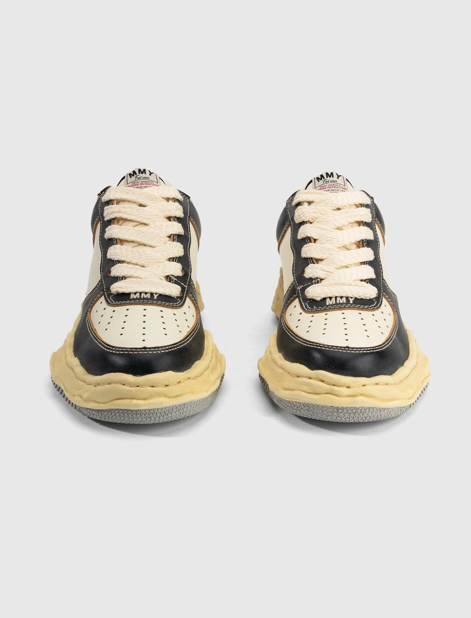 MAISON MIHARA YASUHIRO WAYNE LOW TOP SNEAKERS 