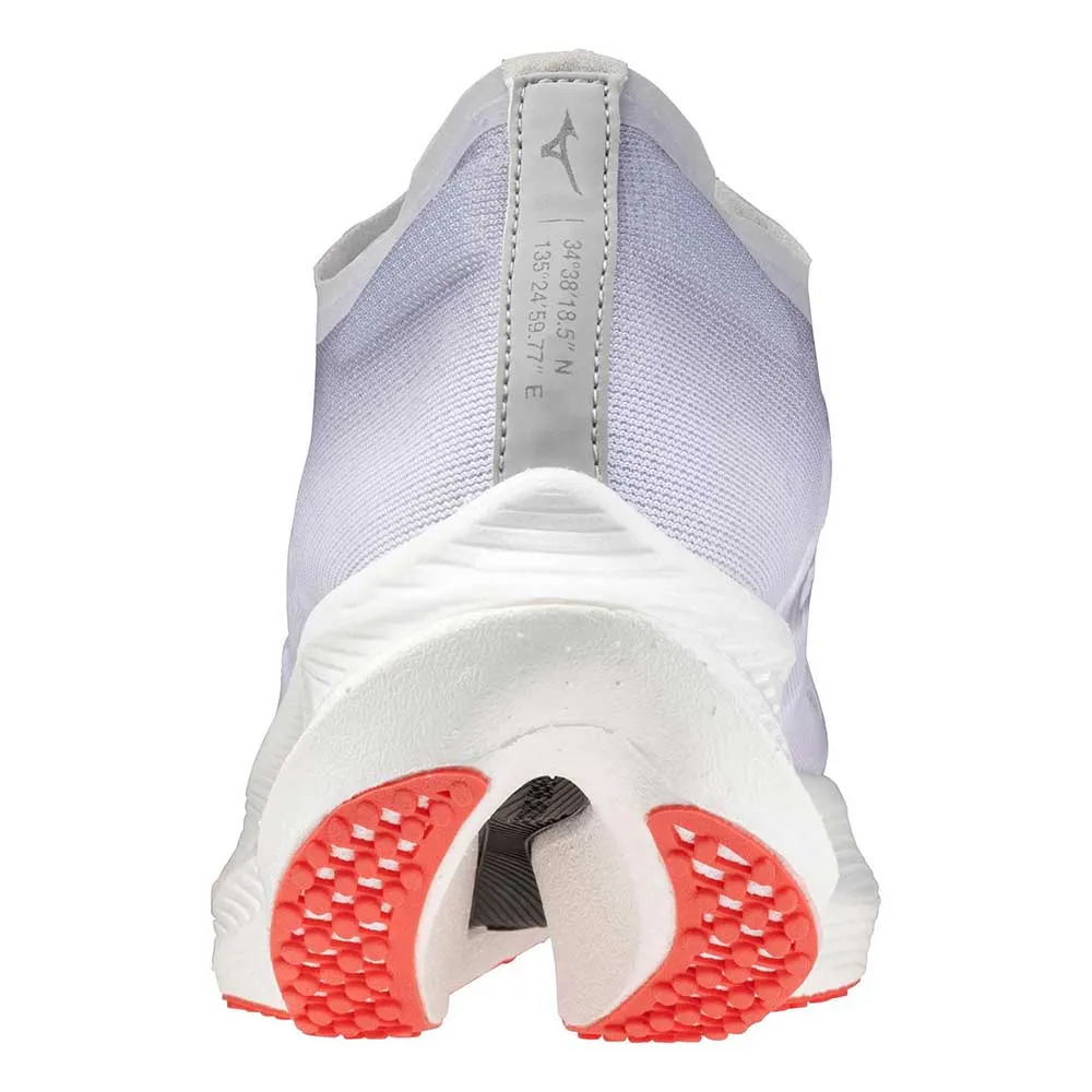Men's Wave Rebellion Pro 2 Running Shoe - White/Harbor Mist - Regular (D)