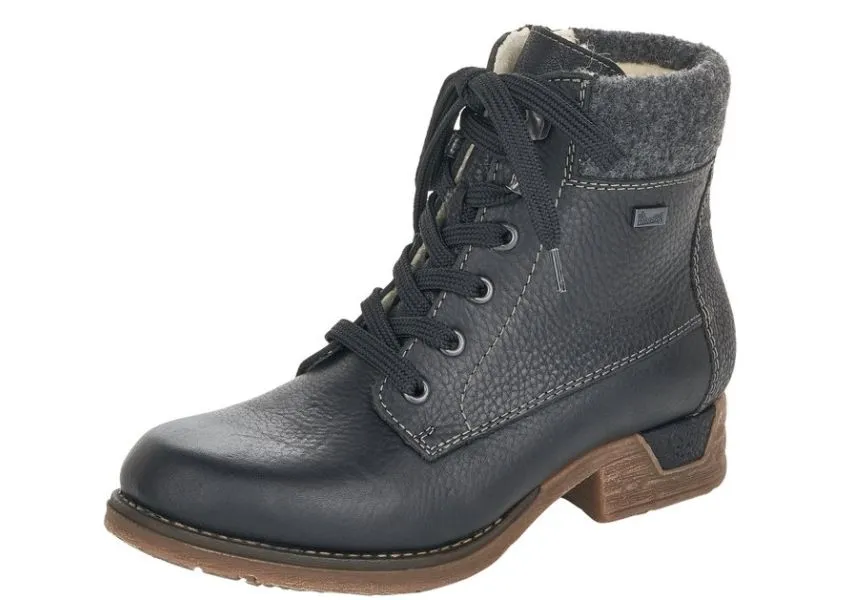 Michigan Black Leather Water-Resistant Ankle Boot