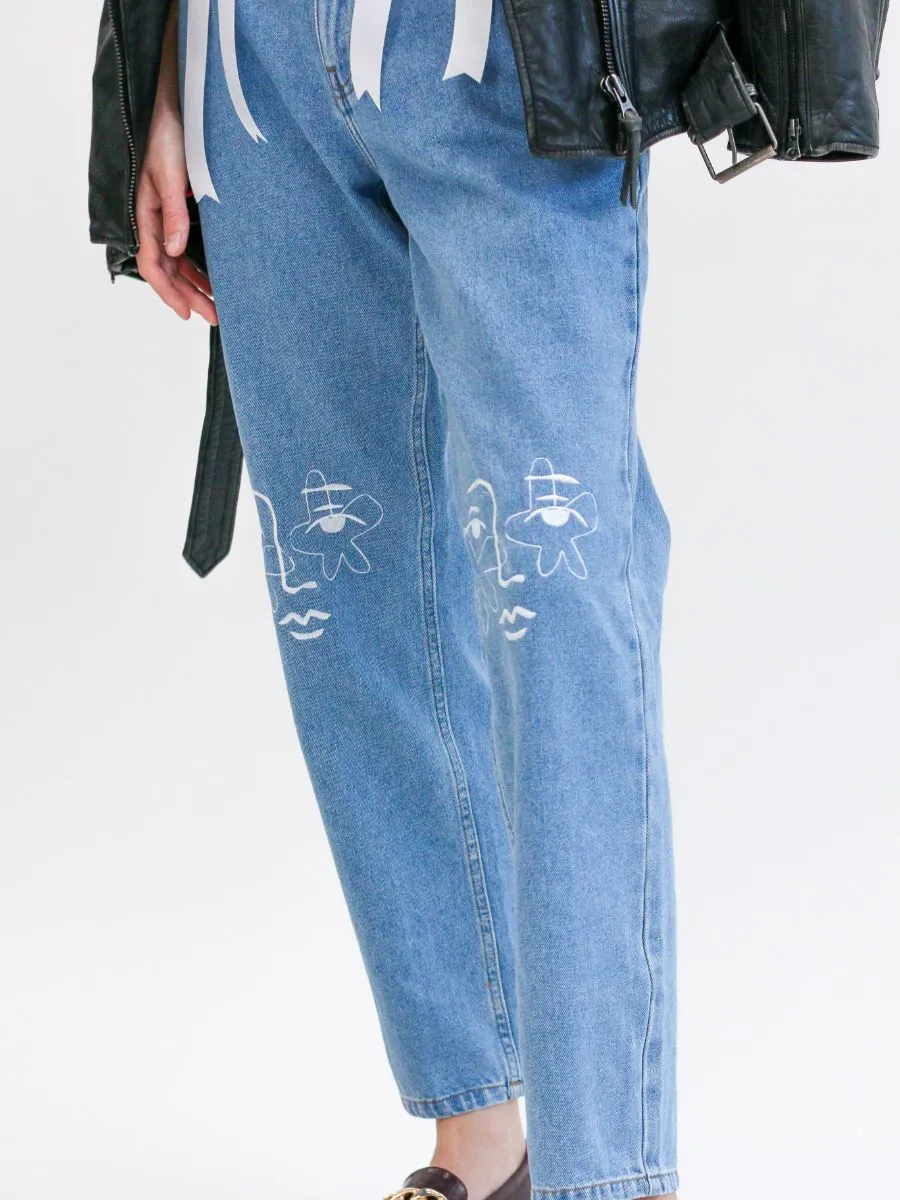 Neo Knee Embroidered Jeans