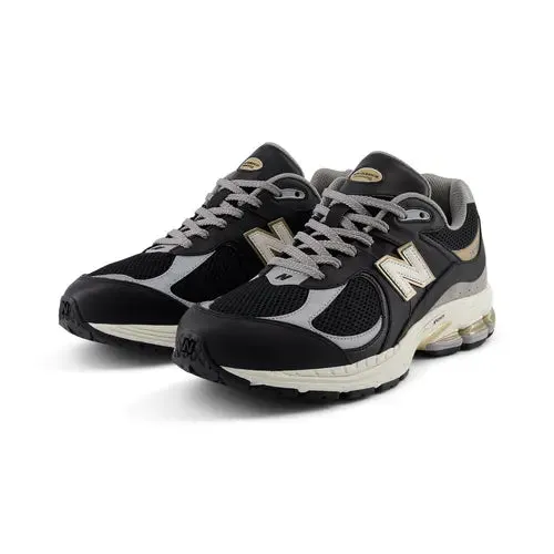 New Balance 2002R Black