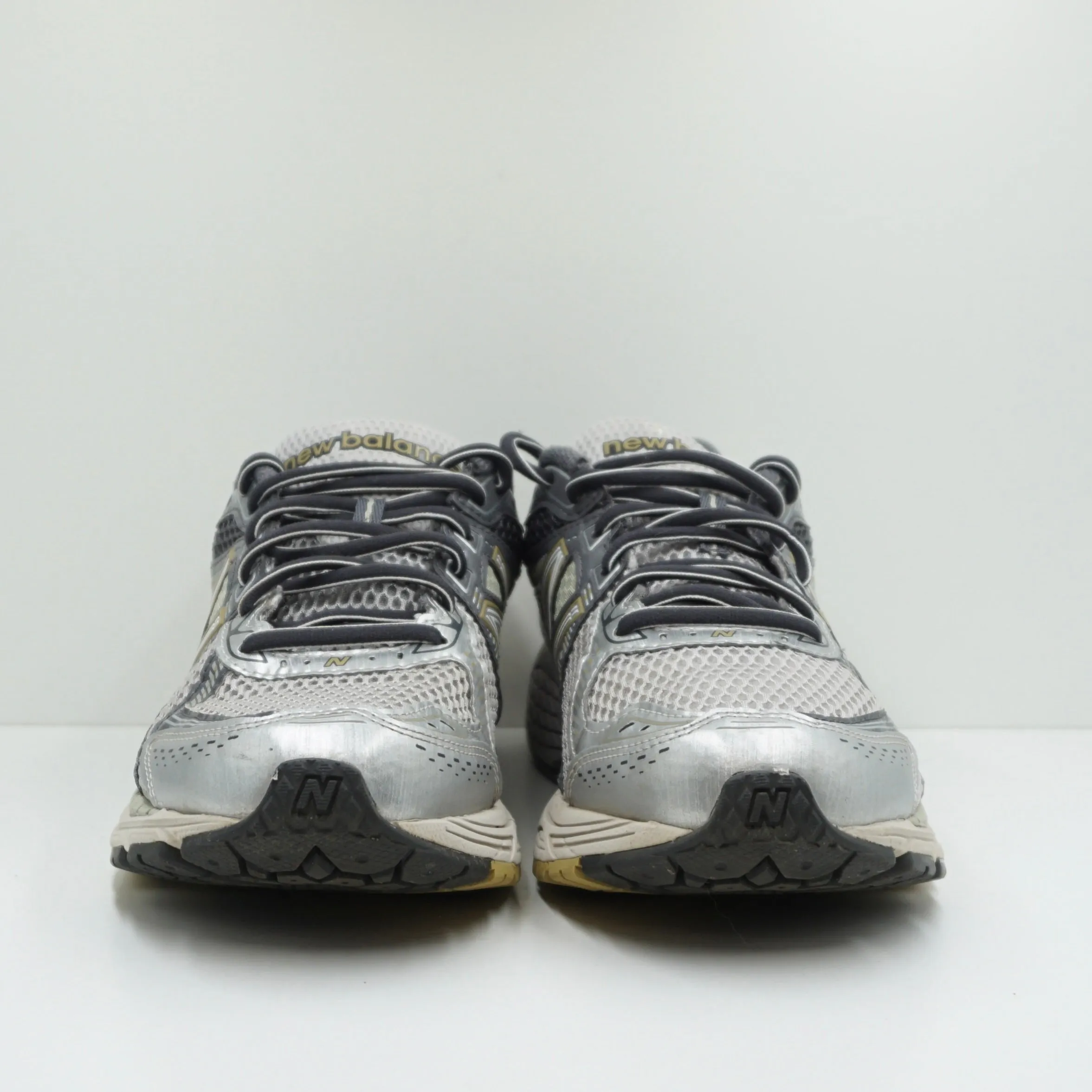 New Balance 860v2 Earth