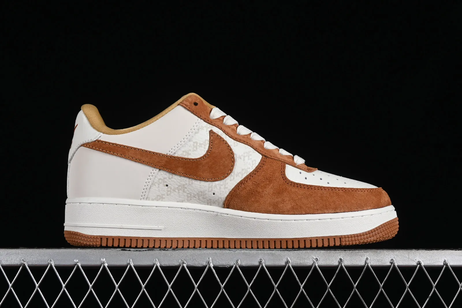 Nike Air Force 1 07 Low BAPE Off White Brown BA8806-847