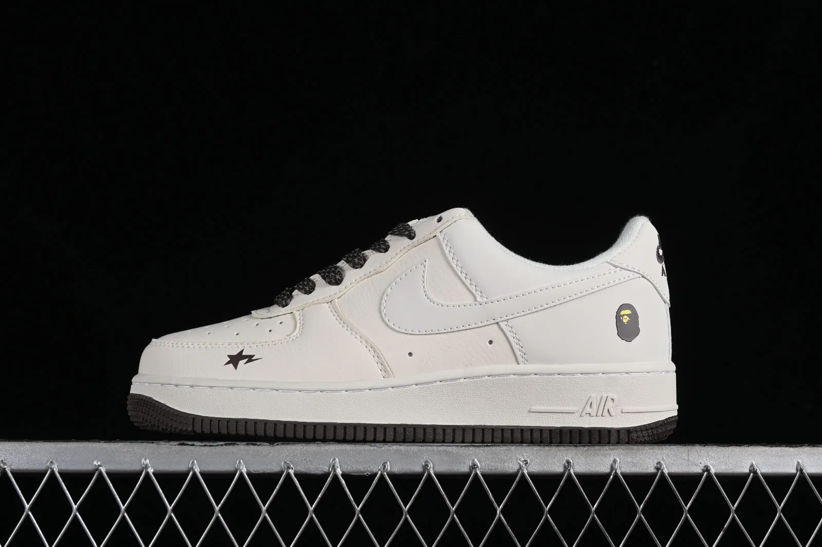 Nike Air Force 1 07 Low BAPE Off White Brown FG6688-100