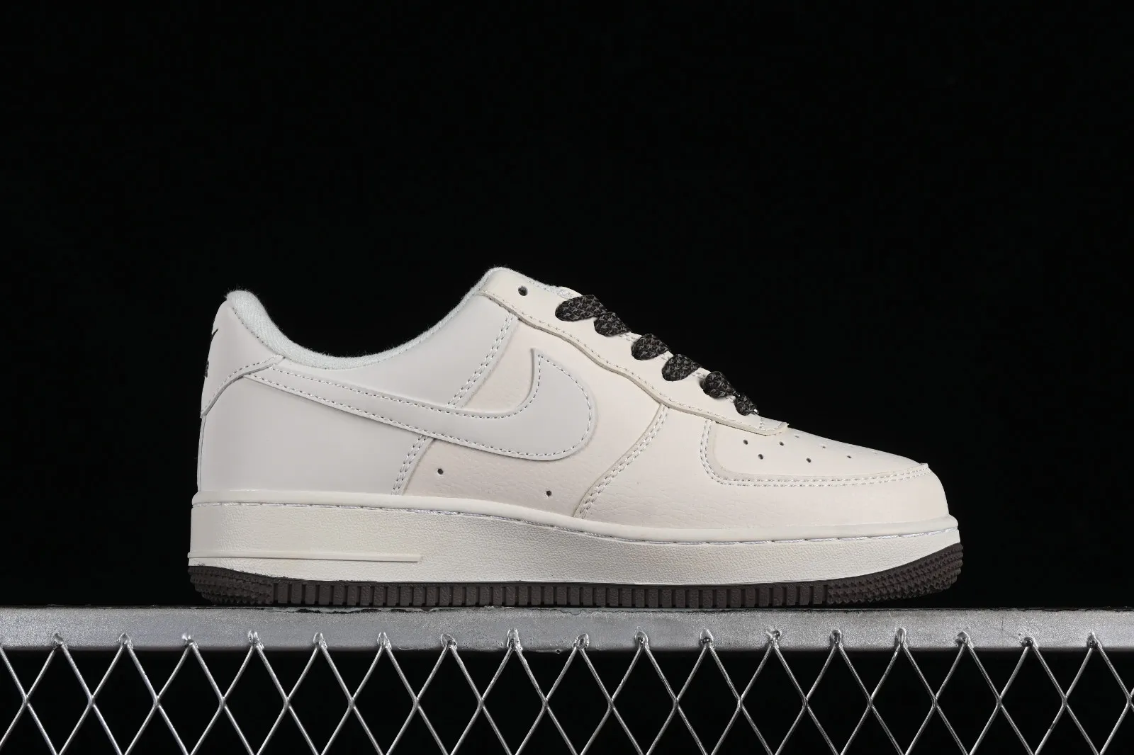 Nike Air Force 1 07 Low BAPE Off White Brown FG6688-100