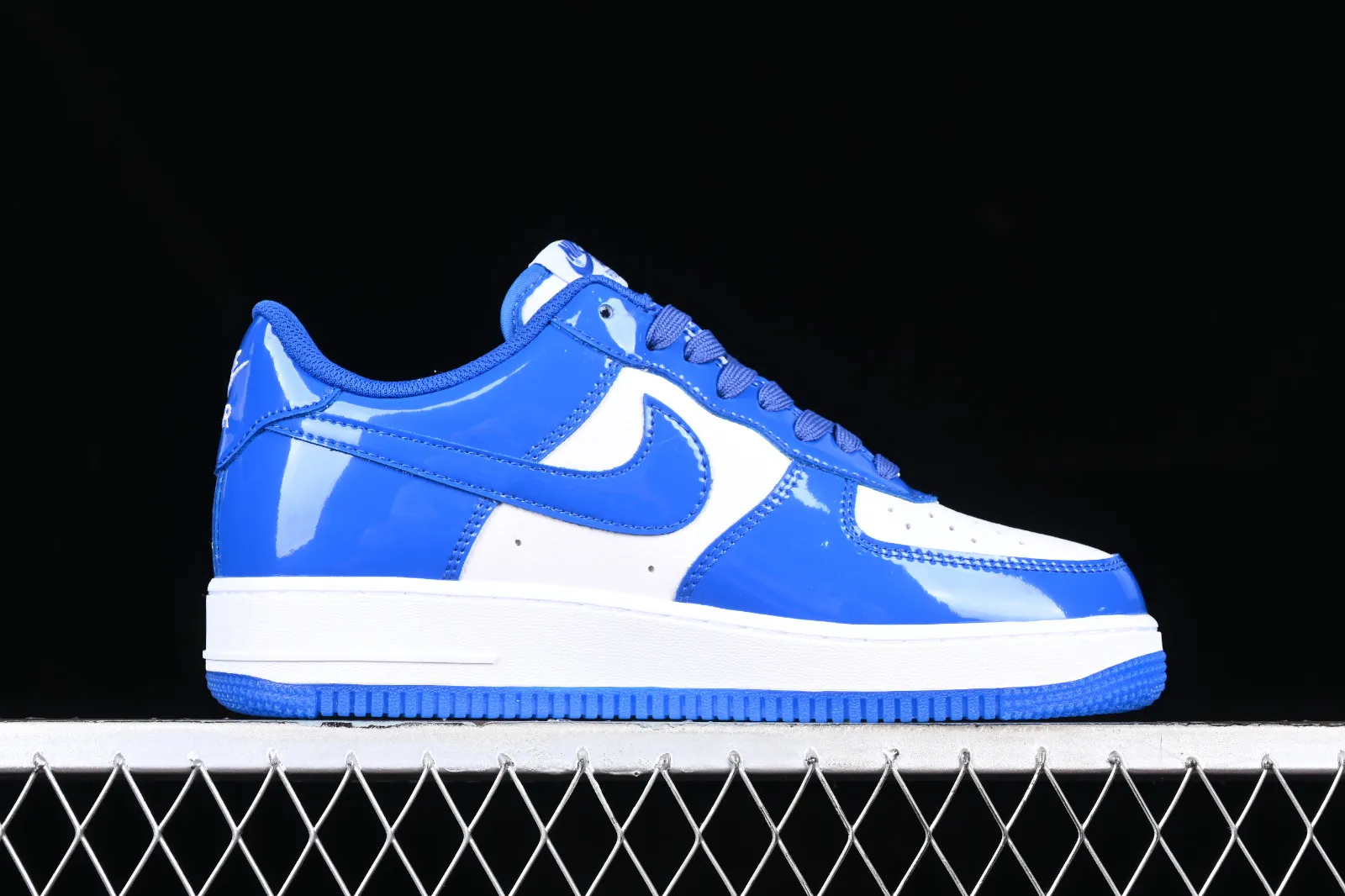 Nike Air Force 1 07 Low Patent Leather Dark Blue White HP3656-555