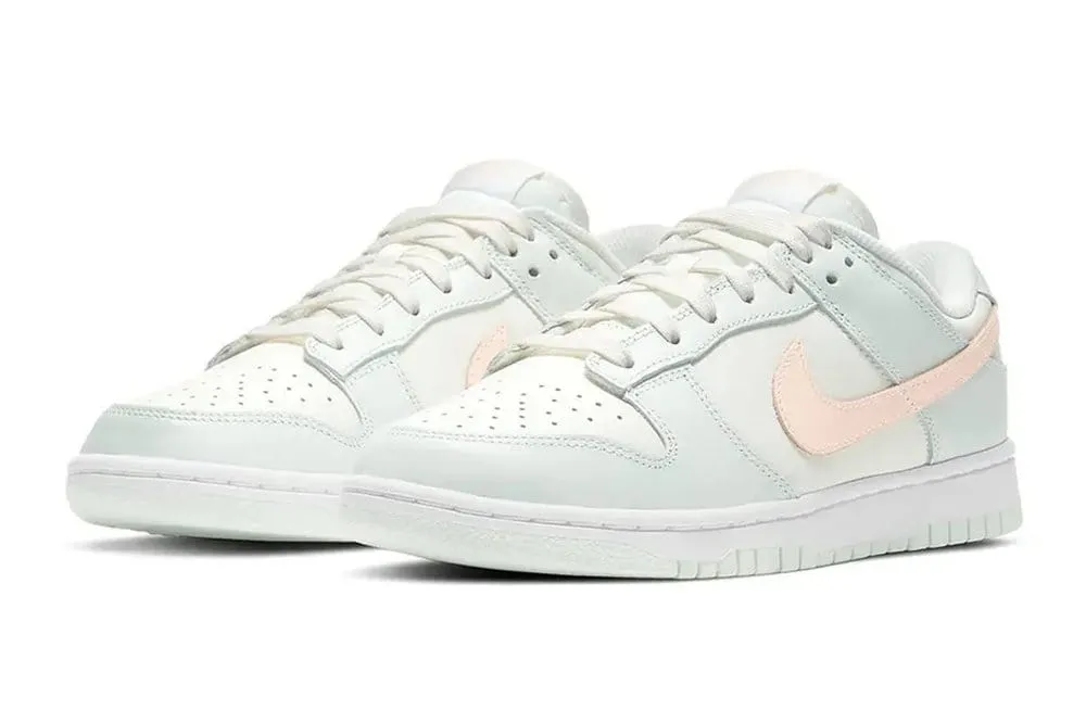 Nike Dunk Low Barely Green
