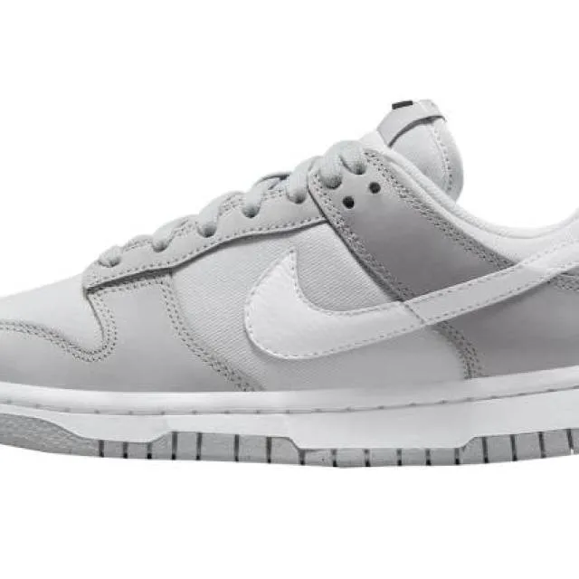 Nike dunk low wmns light smoke grey