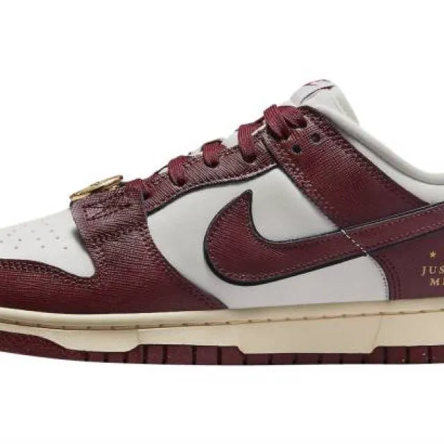 Nike dunk low wmns sail team red