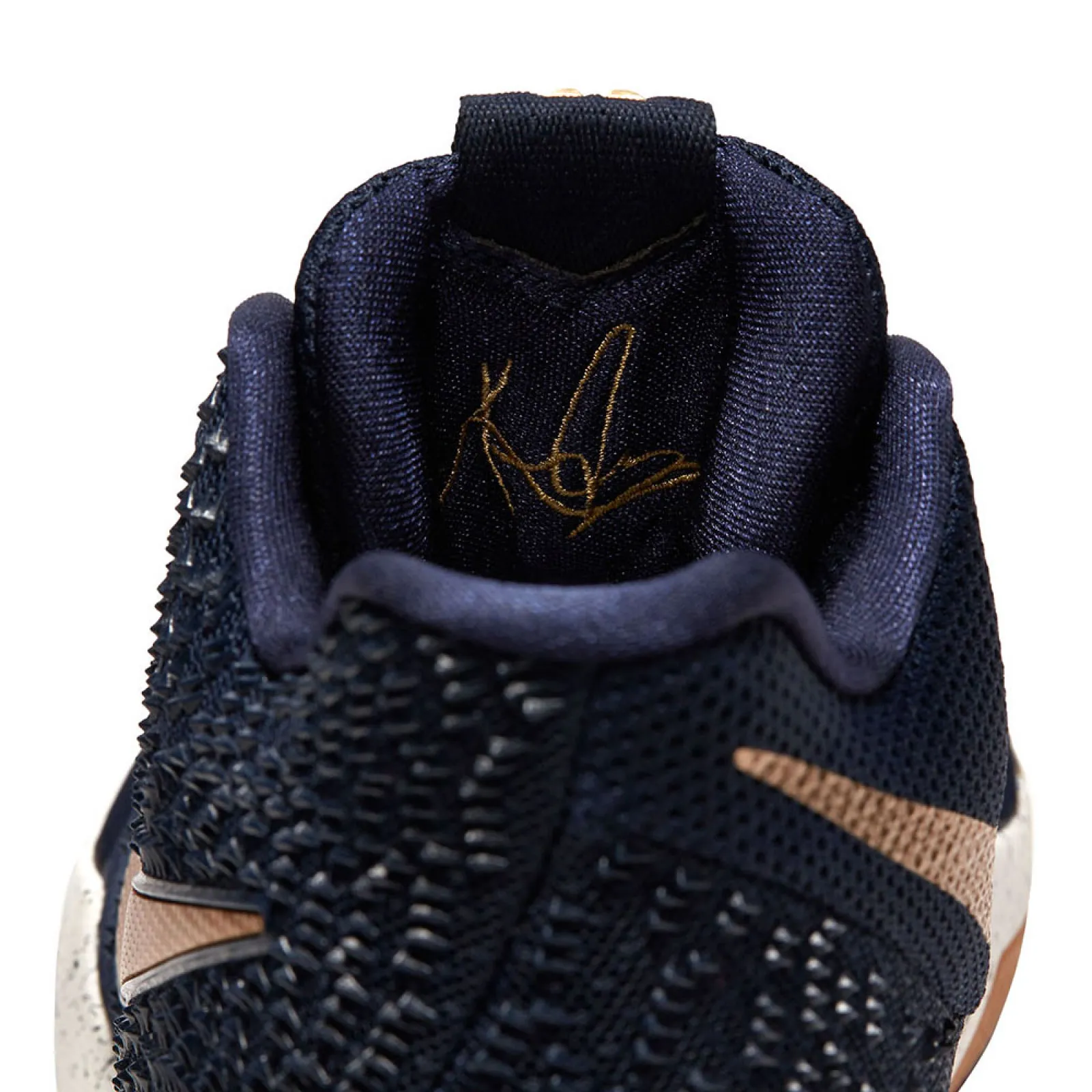 Nike Kyrie 3 ''Archives''