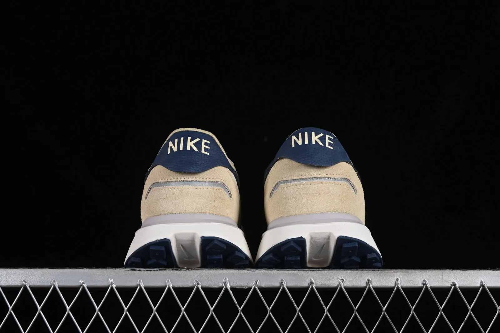 Nike Phoenix Waffle Beige Light Orewood Brown Light Iron Ore Midnight Navy FD2196-101