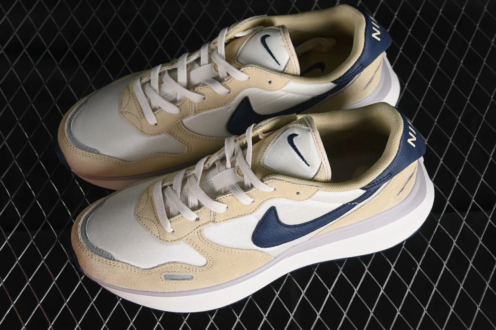 Nike Phoenix Waffle Beige Light Orewood Brown Light Iron Ore Midnight Navy FD2196-101