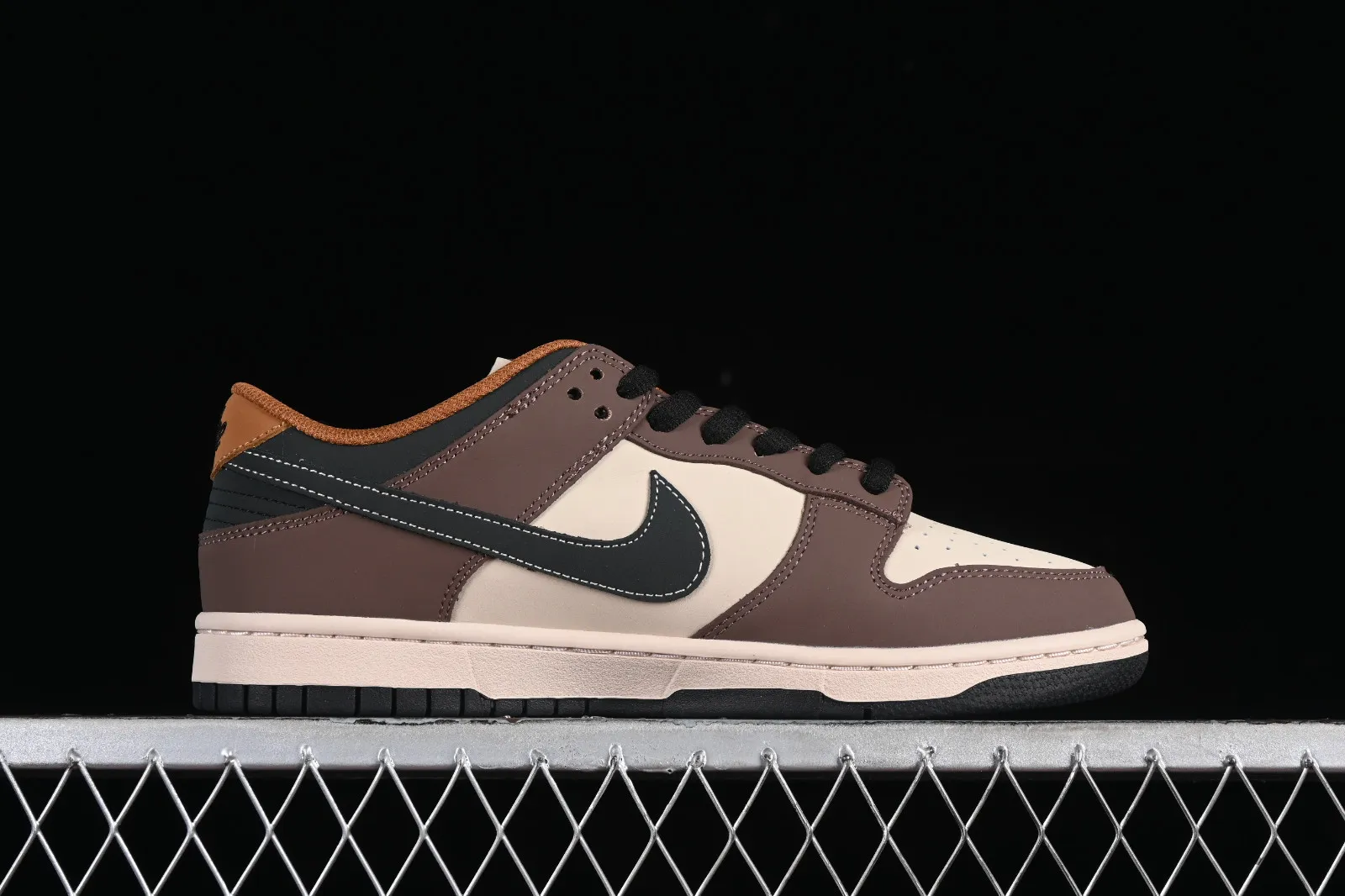 Nike SB Dunk Low Brown Black MU0232-370