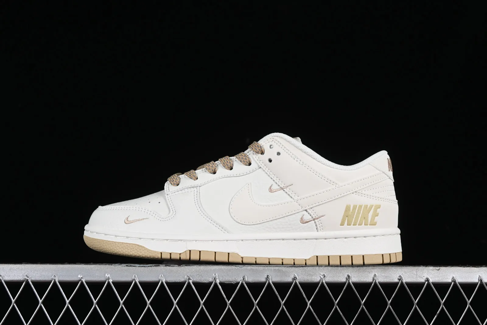 Nike SB Dunk Low Off White Brown Gold NK5639-326