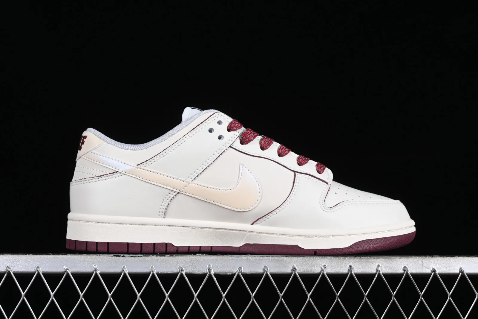 Nike SB Dunk Low Off White Dark Red KK0517-005