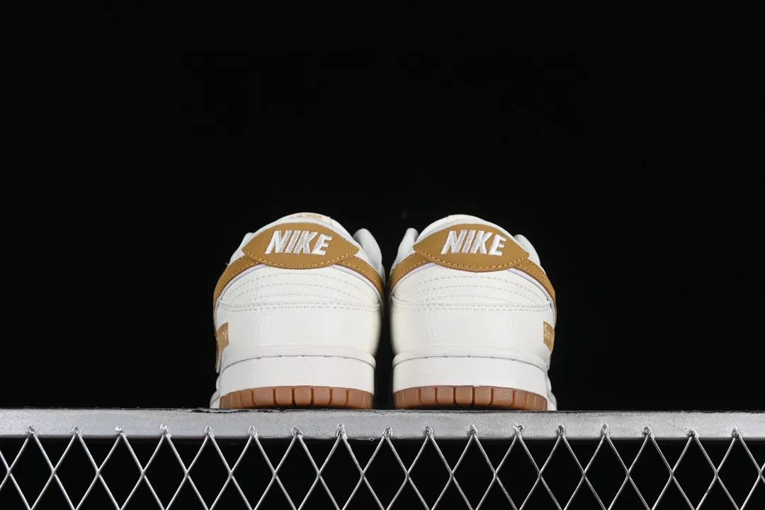 Nike SB Dunk Low Supreme Off White Brown XH0923-339