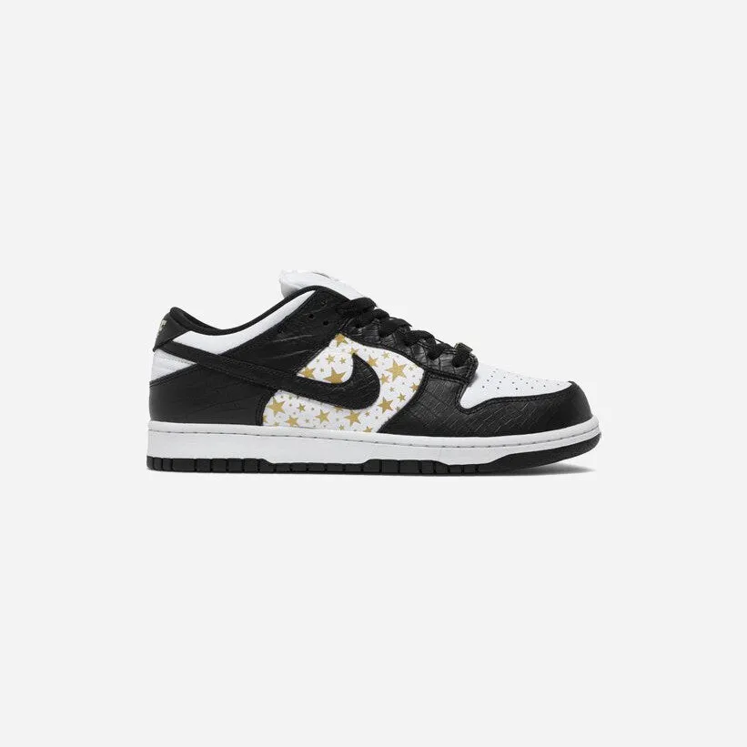 NIKE  SB DUNK LOW SUPREME STARS BLACK