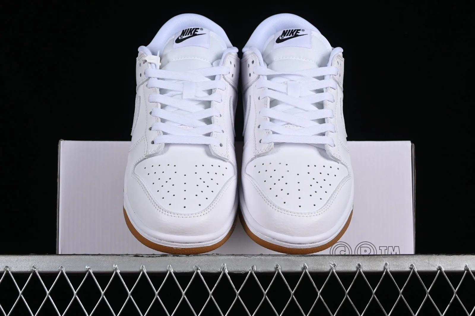 Nike SB Dunk Low White Pure Platinum Gum Light Brown 311369-100