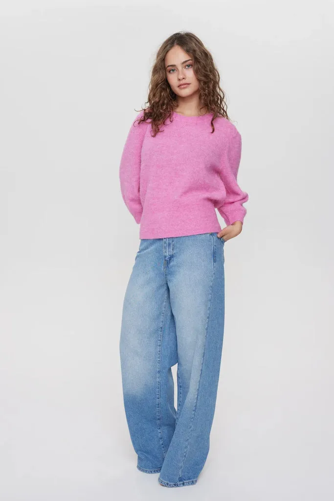 Numph - Nurietta Cropped Sleeve Pullover  - Fuschia Pink