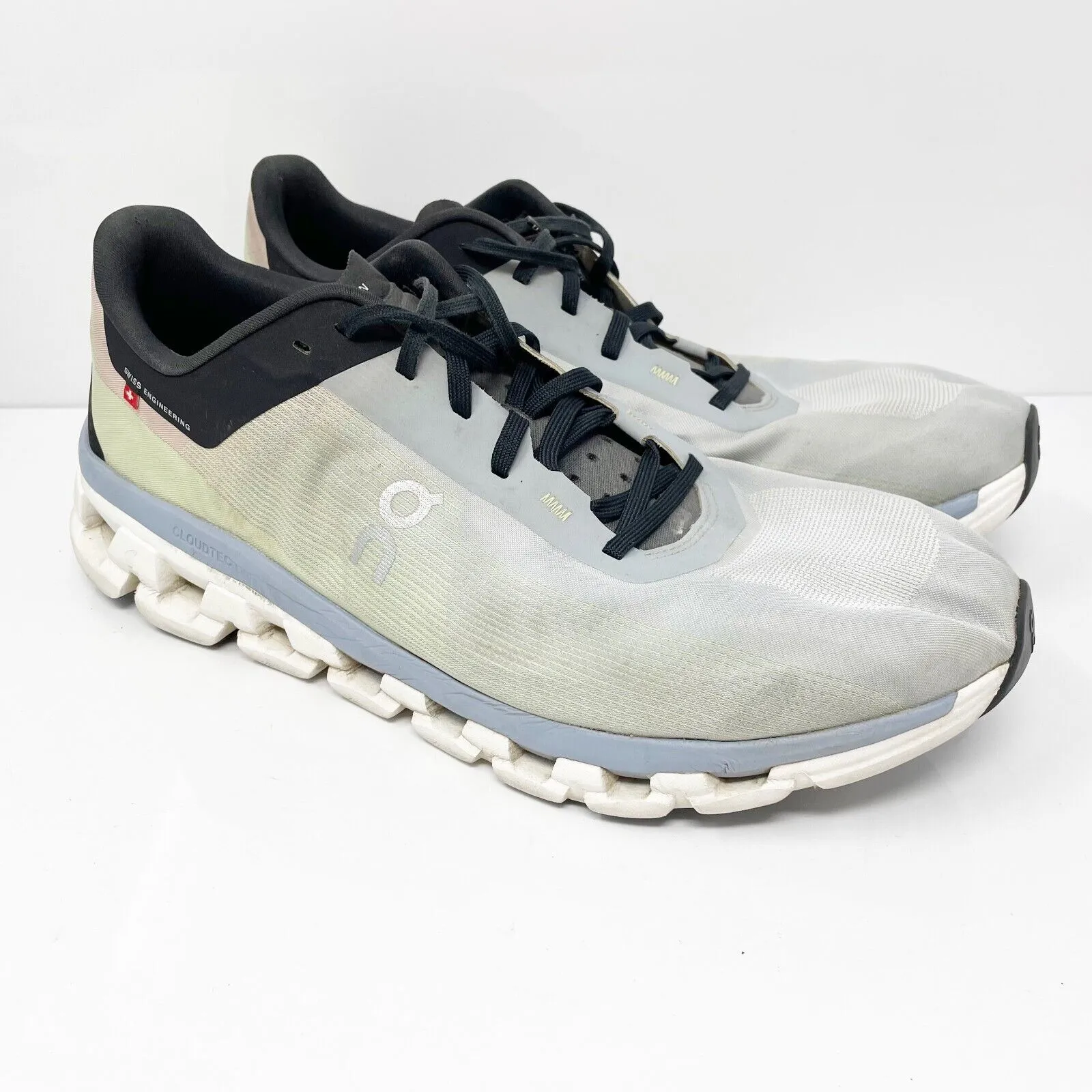 On Mens Cloudflow Gray Running Shoes Sneakers Size 11.5